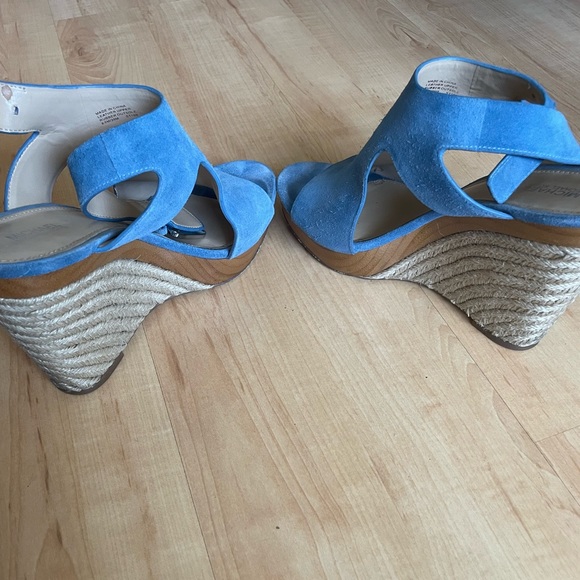 Michael Kors Espadrille Wedges, Sky Blue Suede, Sz 8.5Medium - Picture 8 of 8